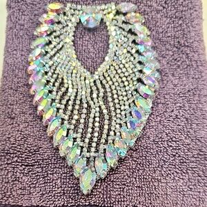 NWT Princess Rhinestone Ribbon Tassle Chain 8.5 x 13 cm Glam Bling Jewelry